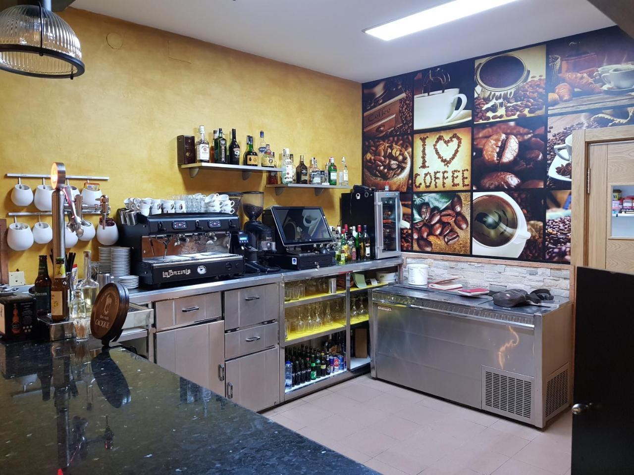 Hostal Restaurante El Abuelo Trobajo Del Camino Extérieur photo