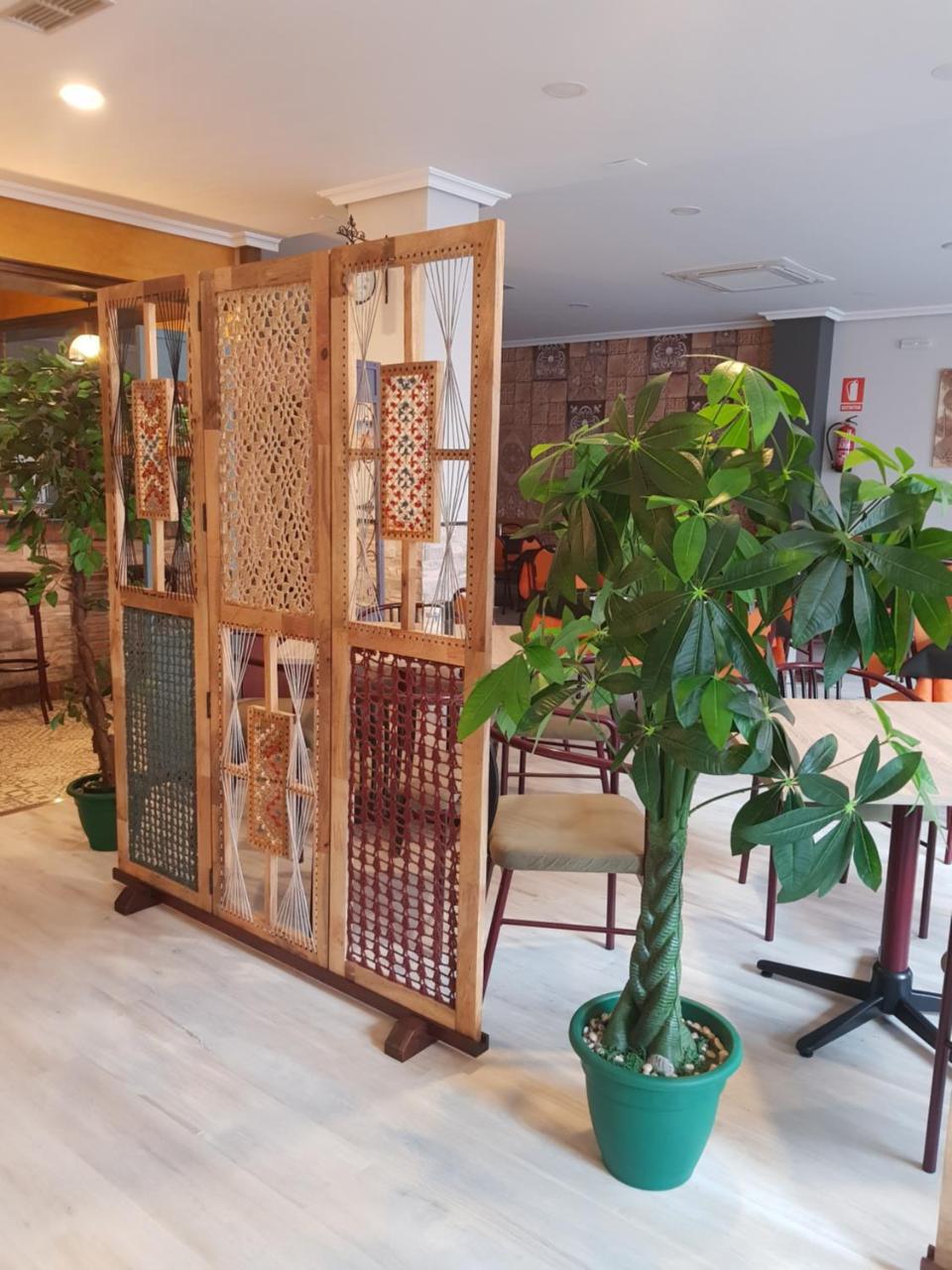 Hostal Restaurante El Abuelo Trobajo Del Camino Extérieur photo